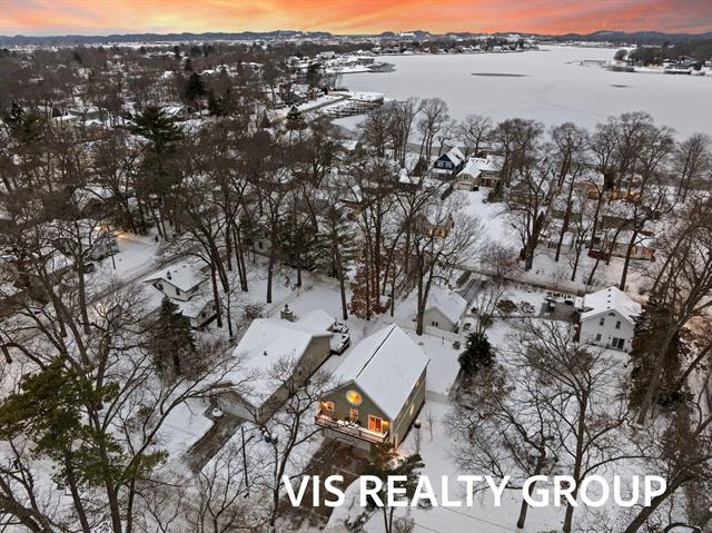 Builiding view eighty three for 17323 Ottawa, Spring Lake, MI. 49456