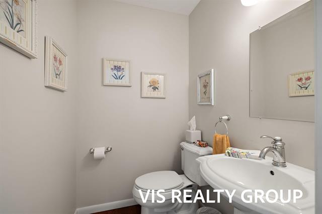 Builiding view forty two for 17323 Ottawa, Spring Lake, MI. 49456