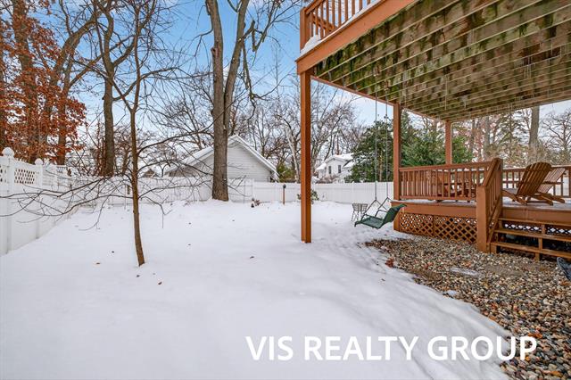 Builiding view ninety eight for 17323 Ottawa, Spring Lake, MI. 49456