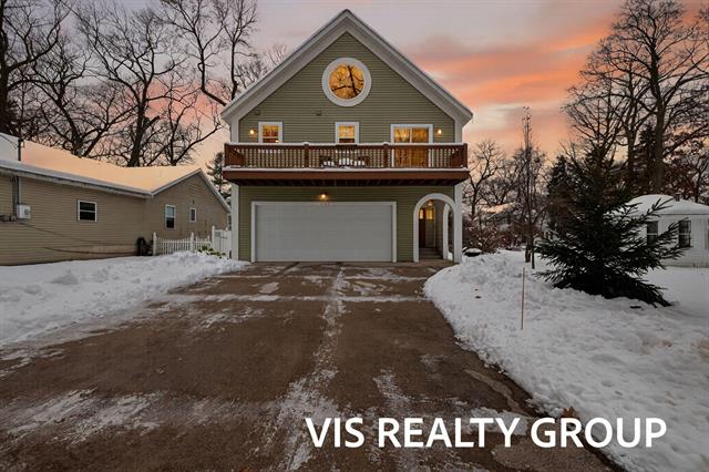 Builiding view ninety six for 17323 Ottawa, Spring Lake, MI. 49456