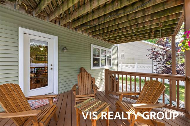 Builiding view one hundred one for 17323 Ottawa, Spring Lake, MI. 49456