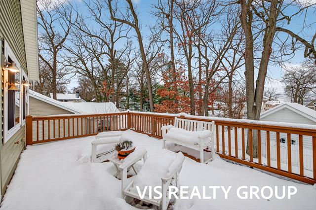 Builiding view one hundred for 17323 Ottawa, Spring Lake, MI. 49456