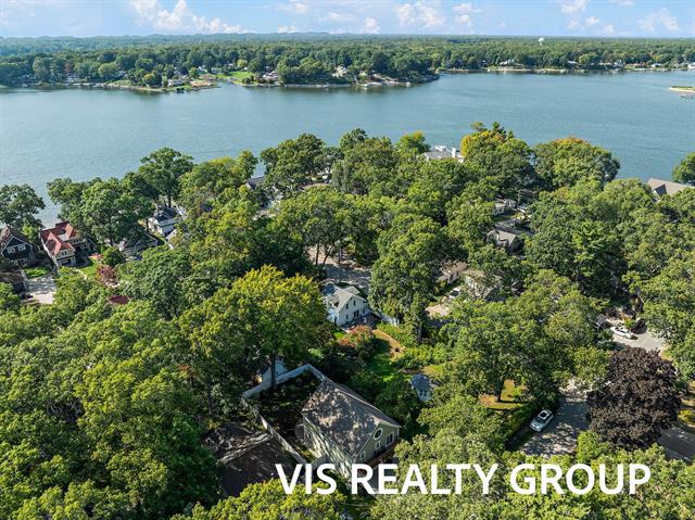 Builiding view seventy five for 17323 Ottawa, Spring Lake, MI. 49456