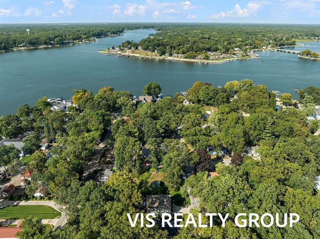 Builiding view seventy four for 17323 Ottawa, Spring Lake, MI. 49456