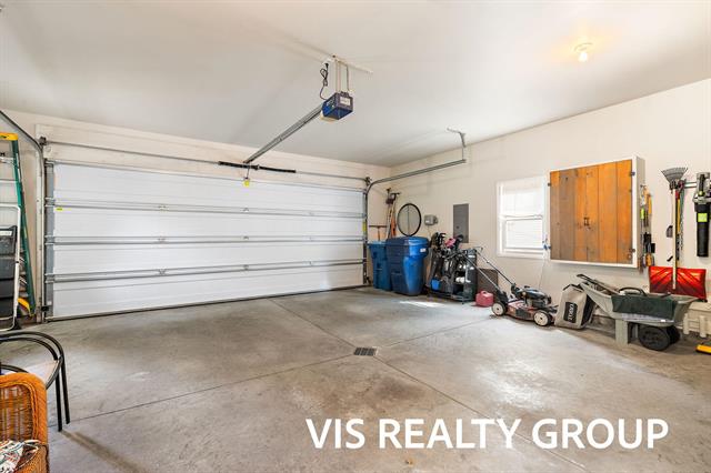 Builiding view sixty five for 17323 Ottawa, Spring Lake, MI. 49456