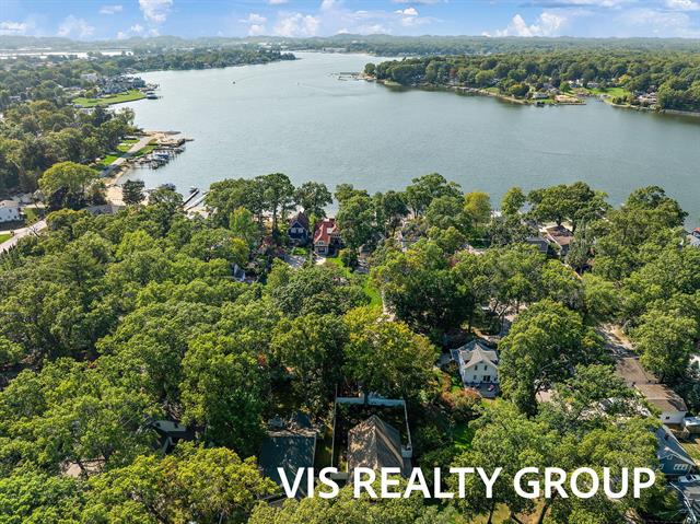 Builiding view sixty nine for 17323 Ottawa, Spring Lake, MI. 49456