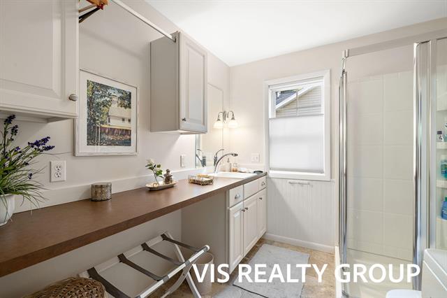 Builiding view sixty one for 17323 Ottawa, Spring Lake, MI. 49456