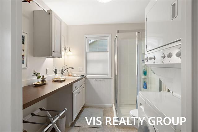 Builiding view sixty for 17323 Ottawa, Spring Lake, MI. 49456