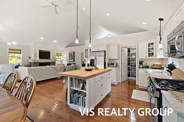 Builiding view thirty one for 17323 Ottawa, Spring Lake, MI. 49456