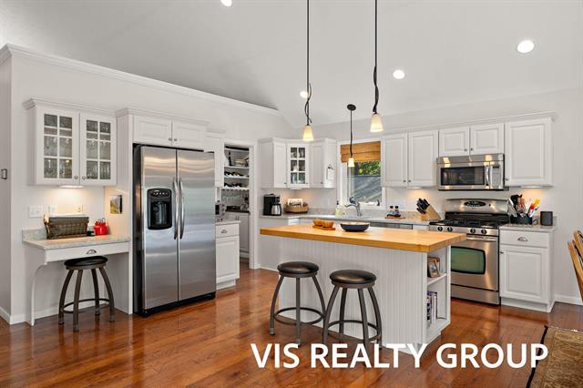 Builiding view twenty for 17323 Ottawa, Spring Lake, MI. 49456