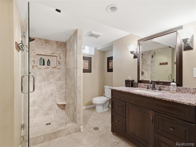 Builiding view twenty two for 4133 Berkshire, Royal Oak, MI. 48073