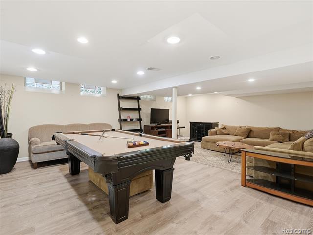 Builiding view twenty for 4133 Berkshire, Royal Oak, MI. 48073