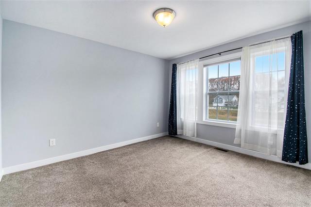 Builiding view eighteen for 613 Trumpeter Bay Dr, Benton Harbor, MI. 49022