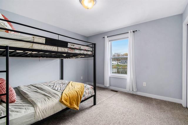 Builiding view fifteen for 613 Trumpeter Bay Dr, Benton Harbor, MI. 49022