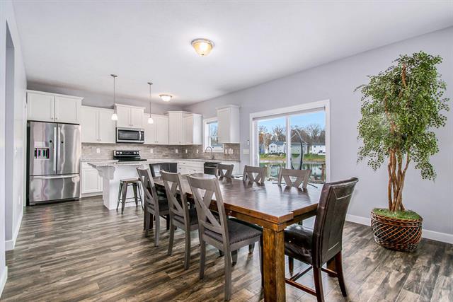 Builiding view four for 613 Trumpeter Bay Dr, Benton Harbor, MI. 49022