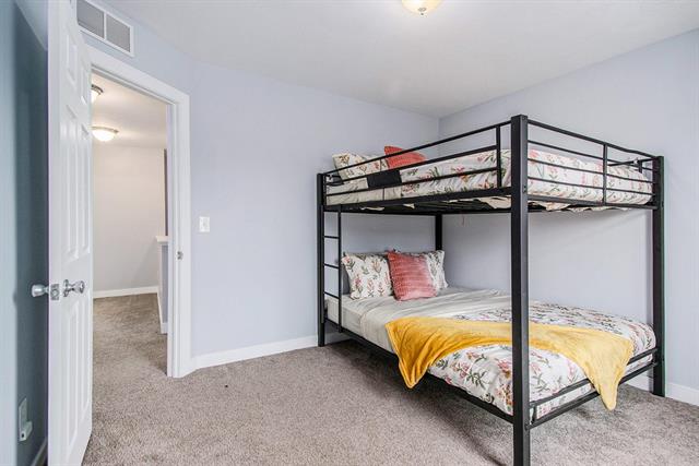 Builiding view fourteen for 613 Trumpeter Bay Dr, Benton Harbor, MI. 49022