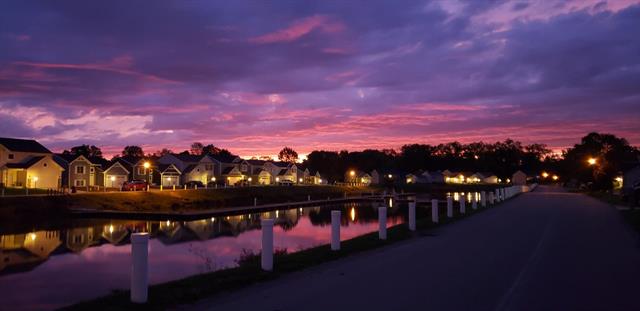 Builiding view thirty two for 613 Trumpeter Bay Dr, Benton Harbor, MI. 49022