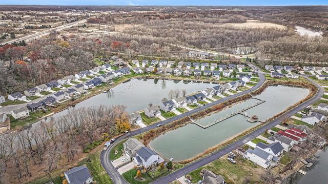 Builiding view thirty for 613 Trumpeter Bay Dr, Benton Harbor, MI. 49022