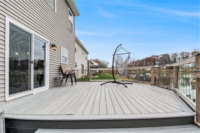 Builiding view twenty one for 613 Trumpeter Bay Dr, Benton Harbor, MI. 49022