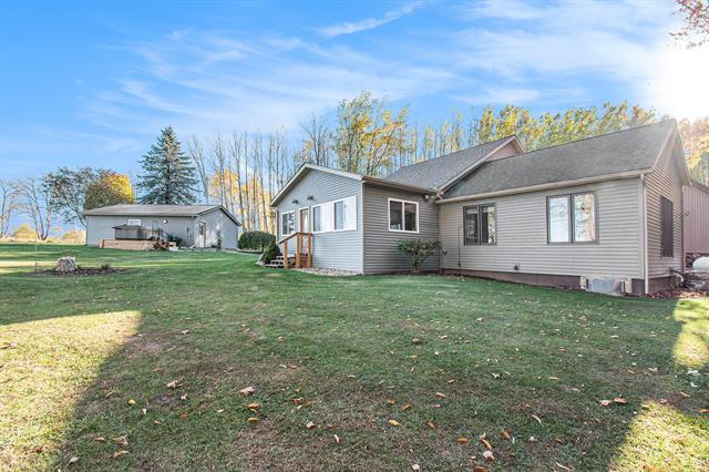 Builiding view twenty three for 270 Briggs, Stanton, MI. 48888