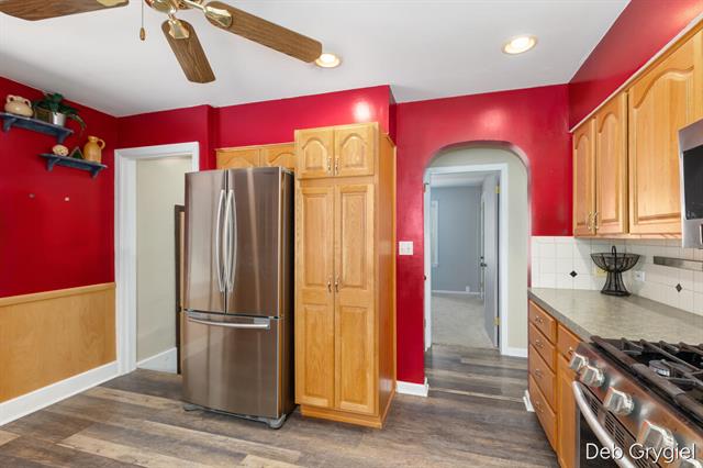 Builiding view eleven for 1715 Oswego, Grand Rapids, MI. 49504