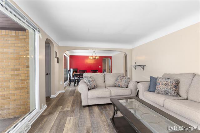 Builiding view five for 1715 Oswego, Grand Rapids, MI. 49504