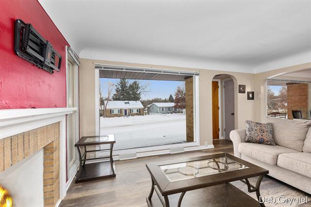 Builiding view four for 1715 Oswego, Grand Rapids, MI. 49504