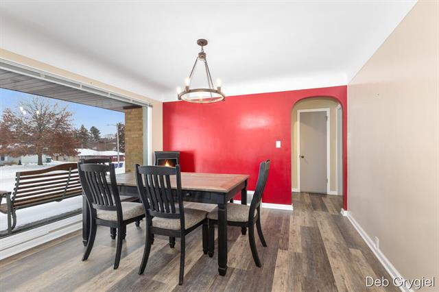 Builiding view six for 1715 Oswego, Grand Rapids, MI. 49504