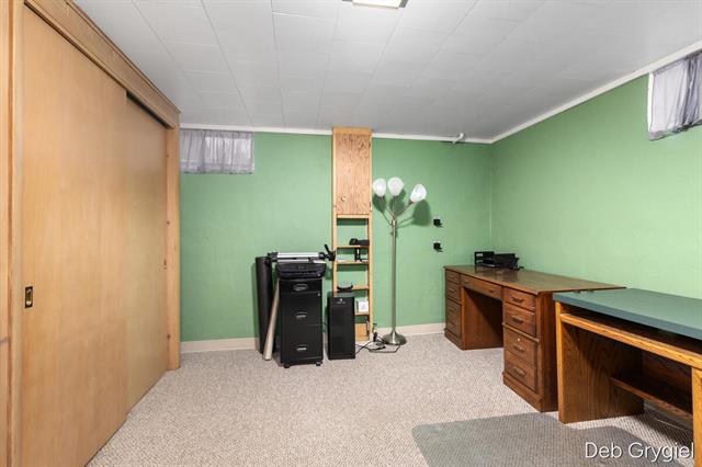 Builiding view twenty one for 1715 Oswego, Grand Rapids, MI. 49504