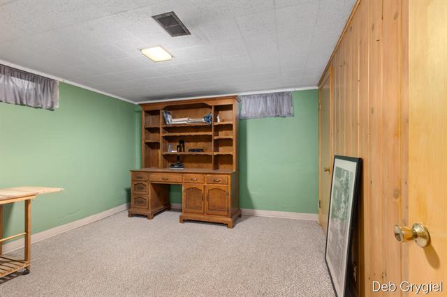 Builiding view twenty two for 1715 Oswego, Grand Rapids, MI. 49504