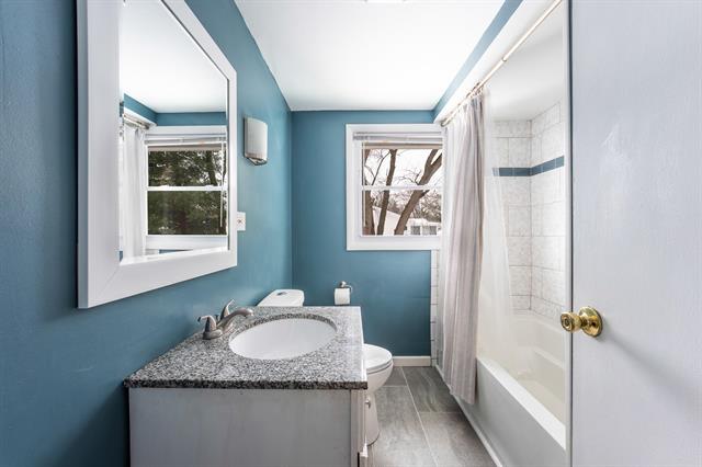 Builiding view eleven for 8005 Edmonds, Portage, MI. 49024