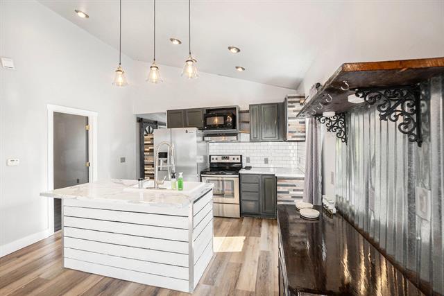 Builiding view fifteen for 760 Roth, Reed City, MI. 49677