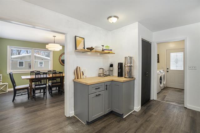 Builiding view ten for 18689 Spring Lake, Spring Lake, MI. 49456