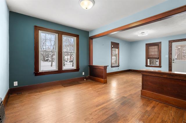 Builiding view seven for 725 Gayle, Kalamazoo, MI. 49048