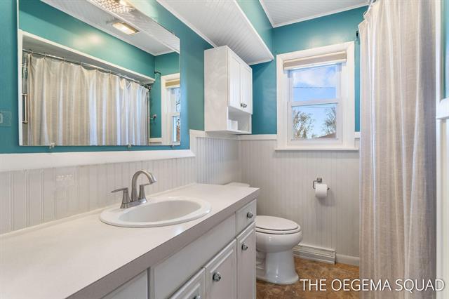 Builiding view nineteen for 1101 Lynden, Holland, MI. 49423