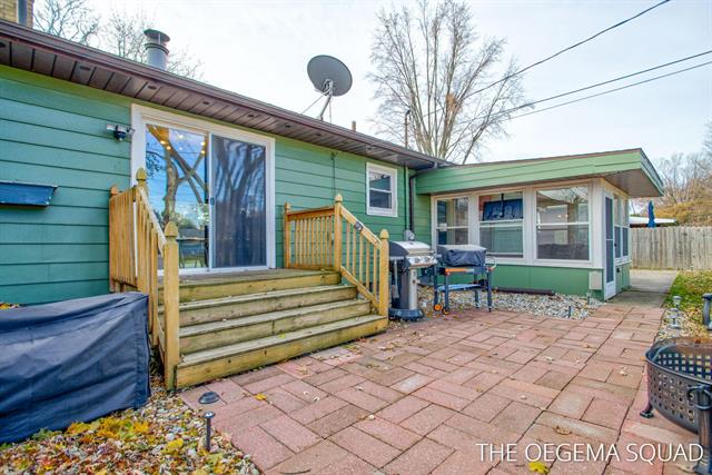 Builiding view thirty for 1101 Lynden, Holland, MI. 49423