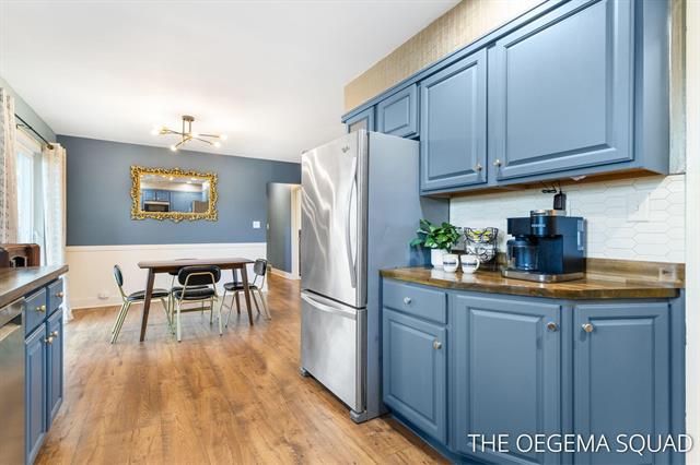 Builiding view three for 1101 Lynden, Holland, MI. 49423