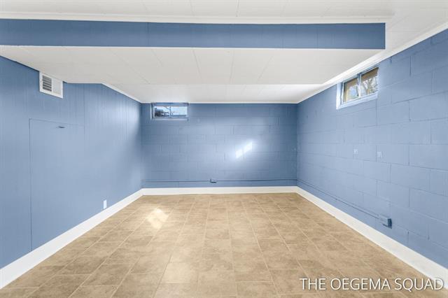 Builiding view twenty four for 1101 Lynden, Holland, MI. 49423