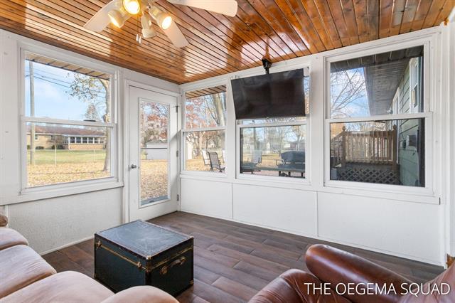 Builiding view twenty seven for 1101 Lynden, Holland, MI. 49423