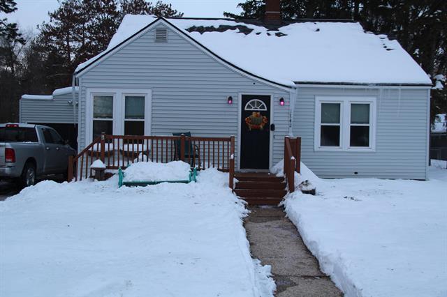 front view for 3742 Heights Ravenna Rd, Muskegon, Mi. 49444