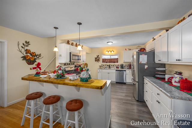 Builiding view twelve for 400 Grove, Greenville, MI. 48838