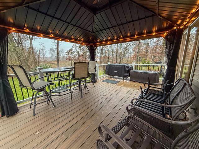 Builiding view seventy one for 49114 Beulah, Mattawan, MI. 49071