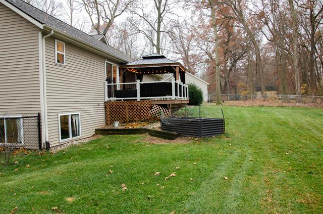 Builiding view seventy seven for 49114 Beulah, Mattawan, MI. 49071