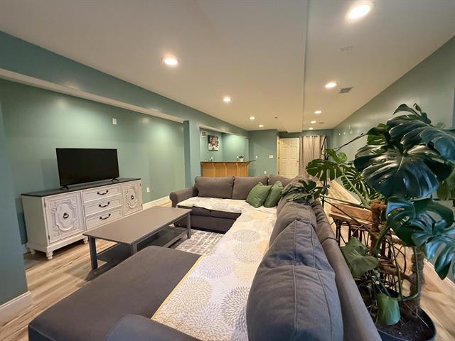 Builiding view thirty nine for 49114 Beulah, Mattawan, MI. 49071