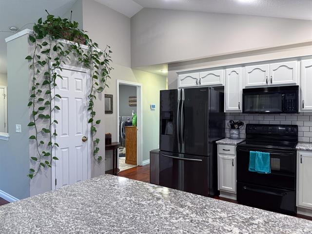 Builiding view twenty seven for 49114 Beulah, Mattawan, MI. 49071