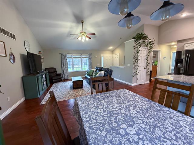 Builiding view twenty for 49114 Beulah, Mattawan, MI. 49071