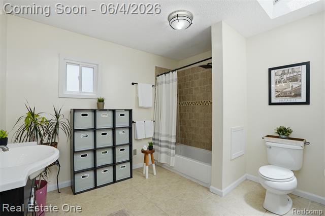 Builiding view eleven for 295 Madison, Clawson, MI. 48017