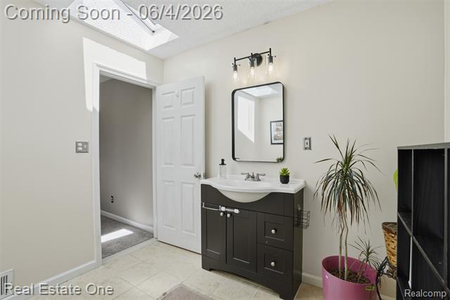 Builiding view twelve for 295 Madison, Clawson, MI. 48017