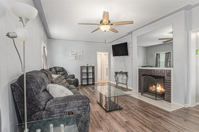 Builiding view four for 54 Maple, Battle Creek, MI. 49017