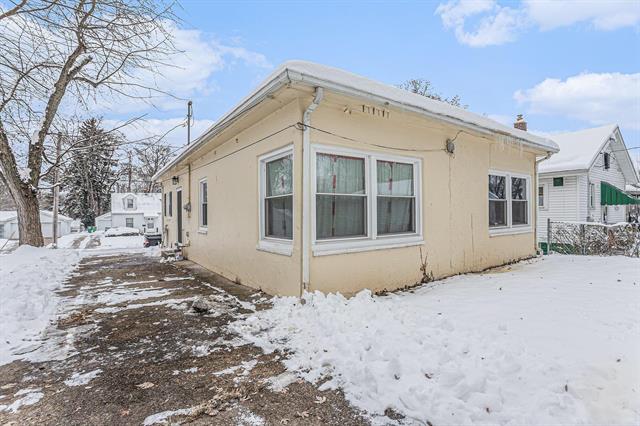 Builiding view thirteen for 54 Maple, Battle Creek, MI. 49017